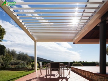 Motorized Aluminum Pergola with Adjustable Louvers