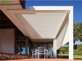 Motorized Aluminum Pergola with Adjustable Louvers