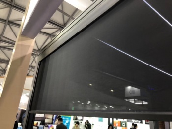 Patio Vertical Retractable Shade Motorized Curtain Roller Blind