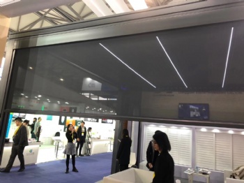 Patio Vertical Retractable Shade Motorized Curtain Roller Blind